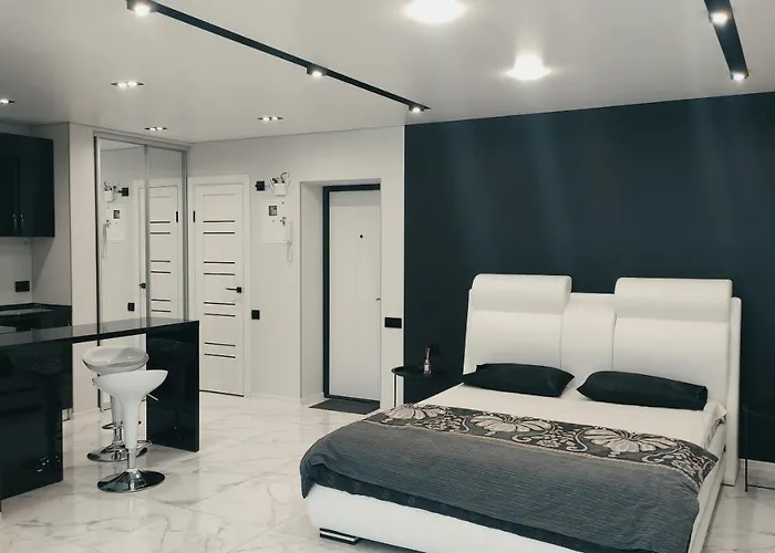 Vip Апартаменты. Центр, Проспект Мира 35